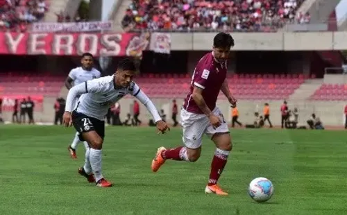Jaime Valdés derrochando calidad contra Colo Colo / Agencia Uno