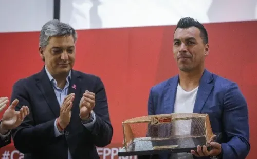 Moreno en el homenaje de la ANFP a Esteban Paredes tras su gol 216.