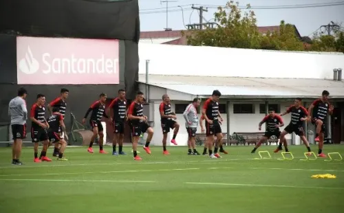Los jugadores de la Roja entrenando en el último microciclo preparado por Reinaldo Rueda