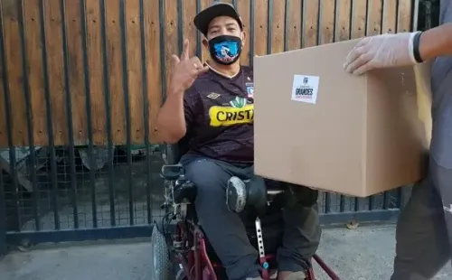 Las cajas de ayuda que ha repartido el CSD Colo Colo