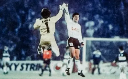 Morón y Juan Carlos Peralta, dos hombres fundamentales del Colo Colo campeón de América.