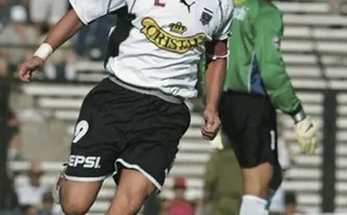 Zamorano jugó 18 encuentros con la camiseta de Colo Colo.