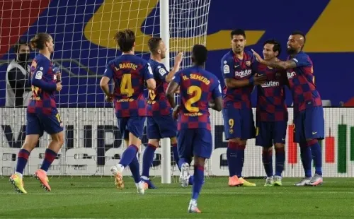 Vidal celebrando el 2-0 por parte de Lionel Messi ante Leganés.