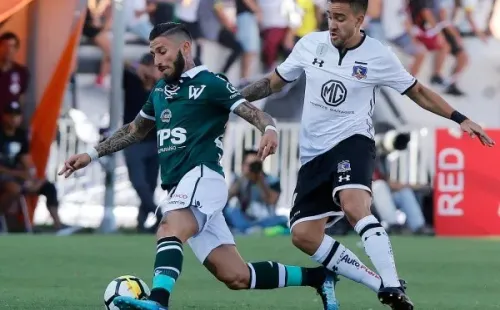 Colo Colo y Santiago Wanderers es uno de los partidos que quedaron pendientes antes de la paralización del torneo.