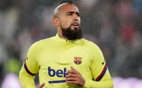 Barcelona entró en una linda disputa por el título ante Real Madrid a nueve fechas del final de la Liga Española.