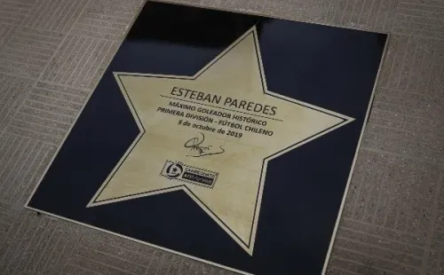 La estrella que le regaló la ANFP a Paredes.