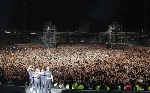 Metallica se presentó ante un Estadio Monumental repleto y como en todos sus conciertos, pusieron de intro “The Ecstasy of Gold” de Morricone / FOTO: metallica.com