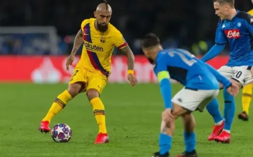 Arturo Vidal se perderá la revancha ante el Napoli por haber sido expulsado en la ida / FOTO: Getty Images