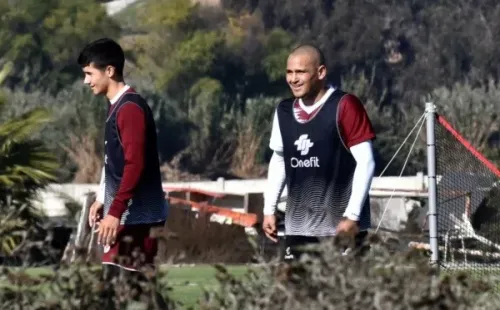 Humberto Suazo entrenando en San Antonio Unido