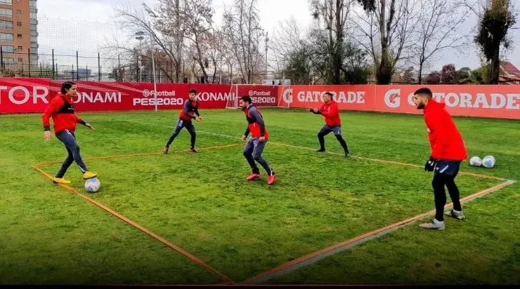 Colo Colo entrenando en el Estadio Monumental