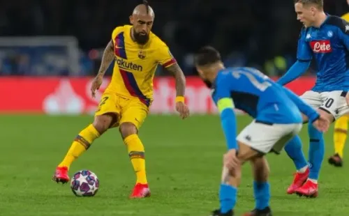 Arturo Vidal fue expulsado en la ida ante el Napoli / FOTO: Getty Images