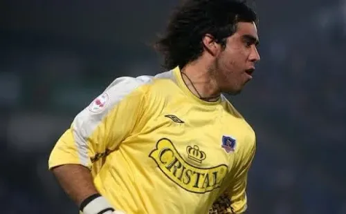 Claudio Bravo alcanzó a disputar 10 partidos de Copa Libertadores con Colo Colo.