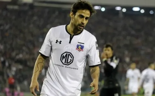 Tras dejar Colo Colo, Valdivia ha dejado claras sus diferencias con Blanco y Negro.