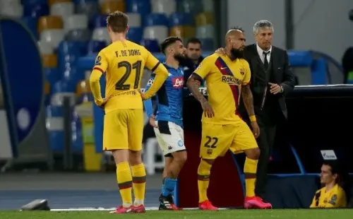 Arturo Vidal se quedó sin entrenador en el Barcelona / FOTO: Getty Images