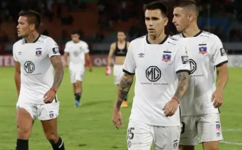 El Cacique tendrá que jugar fuera de Chile si es que el Minsal no baja un cambio respecto a su postura.