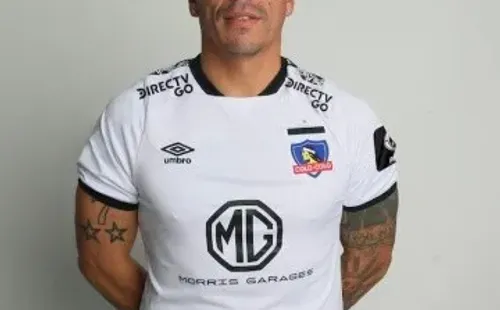 Esteban Paredes sponsor parte delantera
