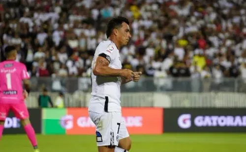 Esteban Paredes volverá luego de una grave lesión en sus costillas.