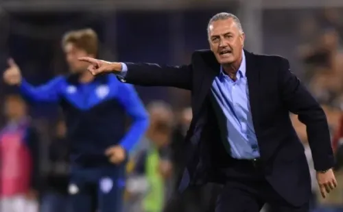 Gustavo Alfaro nuevo entrenador de Ecuador