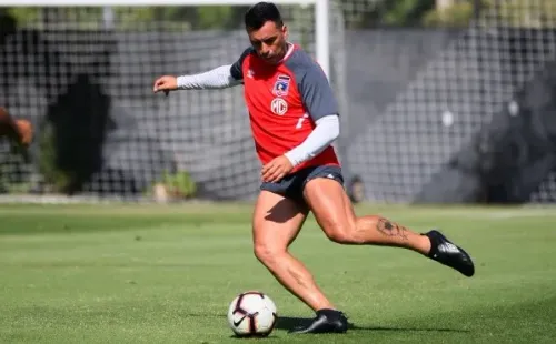 Esteban Paredes puede ser titular este sábado ante Wanderers.