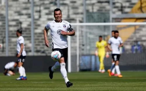 Esteban Paredes vs Santiago Wanderers