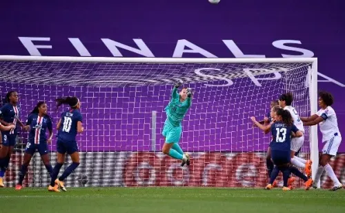 Tiane Endler en Champions League