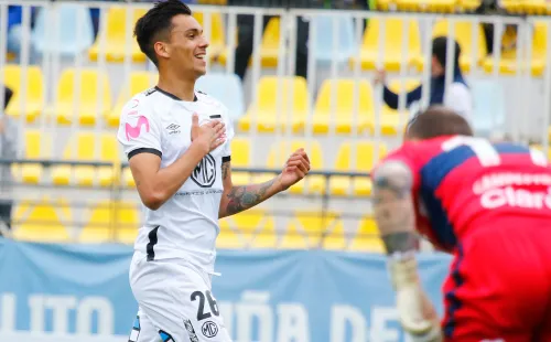 Carlo Villanueva baja en Colo Colo