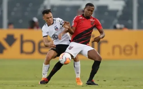 Colo Colo derrotó 1 a 0 en la primera rueda a Paranaense.