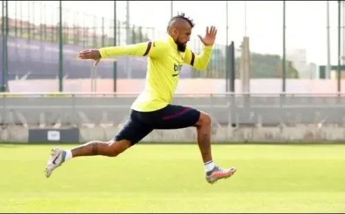 Arturo Vidal entrenó por última vez en Barcelona y ya se dirige a Italia para firmar con el Inter.