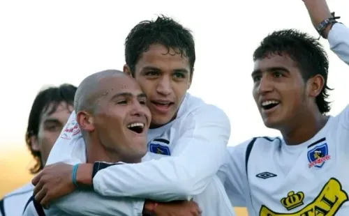 Arturo Vidal junto a Alexis Sánchez y Humberto Suazo