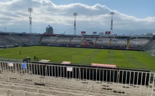 El Monumental a la espera de un partido que finalmente no se jugó.