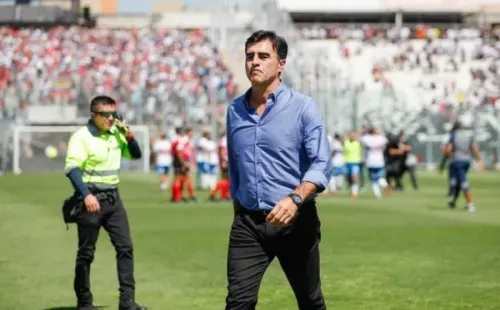 Gustavo Quinteros en el estadio Monumental
