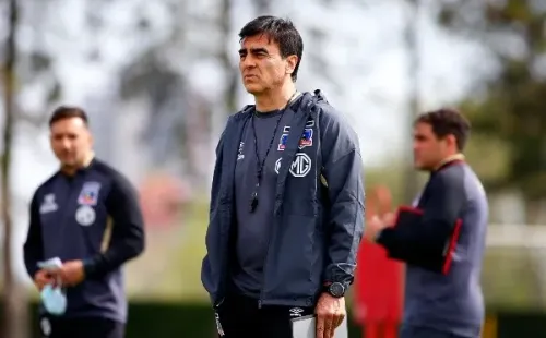 Gustavo Quinteros en sus primeros entrenamientos