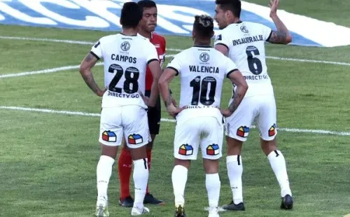 Insaurralde protestando la decisión de Gamboa de cobrar penal para Coquimbo.