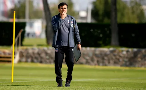 Quinteros fue presentado este lunes en Colo Colo / FOTO: Sebastián Órdenes / Colo-Colo Oficial