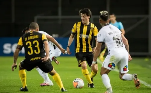 Peñarol 3-0 Colo Colo