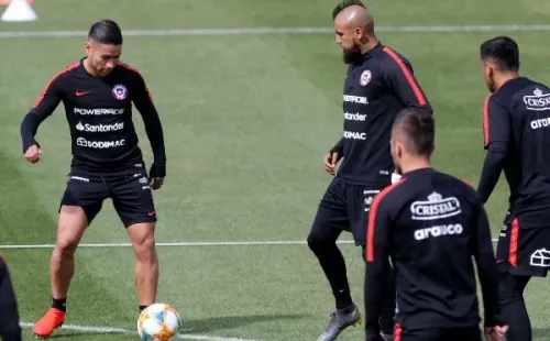 Óscar Opazo junto a Arturo Vidal