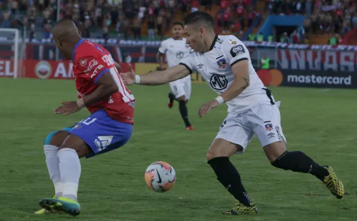 Colo Colo cayó 2 a 0 con Jorge Wilstermann en la primera rueda.