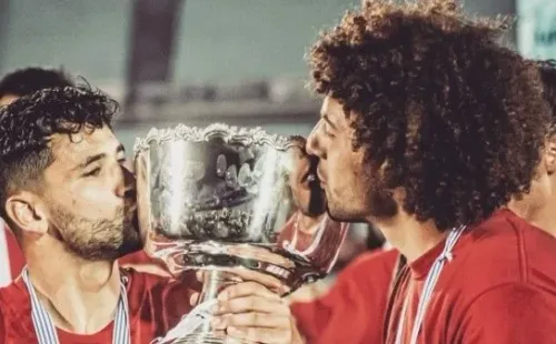 Maximiliano Falcón y la copa con Rentistas