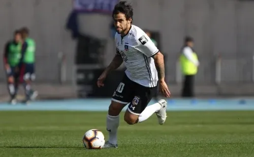 Valdivia tiene deseos de volver a Chile y su primera opción es Colo Colo.