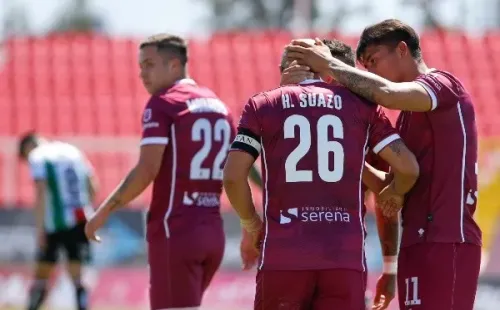 Humberto Suazo anota su gol 100 en Primera