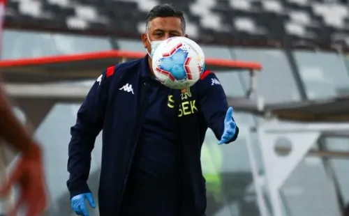 Ronald Fuentes en el estadio Monumental