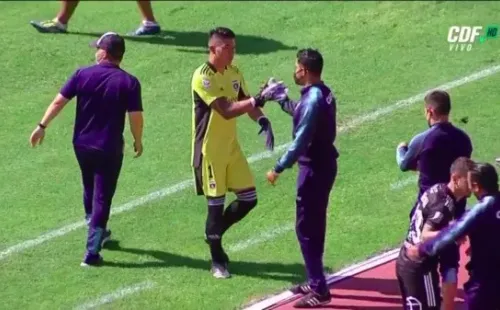 Brayan Cortés y la nueva camiseta