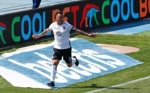 Paredes celebrando su gol 16 ante los azules | Foto: Agencia Uno
