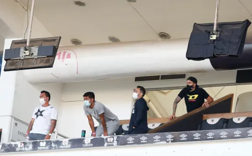 Zaldivia acompaña a sus compañeros | Foto: Agencia Uno