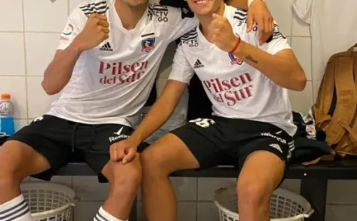 El saludo de Solari al cumpleañero Jeyson Rojas. Con quien comparte en la Casa Alba.