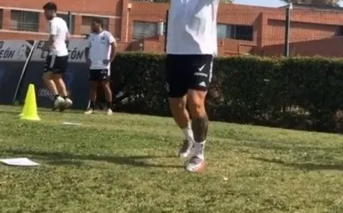 Pablo Mouche realizando trabajo físico | Foto: captura Colo Colo Oficial
