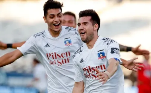 Colo Colo se impuso con un gol de César Fuentes que fue celebrado con todo por Arturo Vidal / FOTO: Agencia Uno