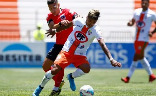 Juan Carlos Gaete enfrentando a Colo Colo | Foto: Agencia Uno