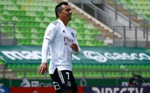Esteban Paredes se va de Colo Colo