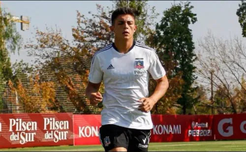 Felipe Fritz lucha por ganarse su lugar en Colo Colo / FOTO: Sebastián Órdenes – Colo Colo Oficial
